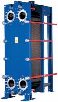 <p>
	 Предлагаем купить разборный теплообменник Alfa Laval AQ10 пластинчатого типа: помощь в подборе, расчет за 30 минут, бесплатная доставка до объекта !
</p>
<p>
	 Пластинчатые теплообменники AQ10 собираются из пакета пластин, участвующих в процессе теплообмена. ПТО Alfa Laval AQ10 сертифицирован по стандарту AHRI — это независимая сторонняя проверка тепловых характеристик оборудования.
</p>
<ul>
	<li>Разновидности:&nbsp;AQ10-FMS, AQ10-FGS, AQ10-FG, AQ10-FD, AQ10-MFMS, AQ10-MFGS, AQ10-MFG, AQ10-MFD</li>
	<li>Тип рамы:&nbsp;FMS, FGS, FG и FD</li>
	<li>Максимальный расход жидкости:&nbsp;350 кг/c</li>
</ul>
 <br>
<h2>Комплект поставки</h2>
<p>
	 В комплект поставки теплообменного аппарата AQ10 входит:
</p>
<ul>
	<li>Теплообменник, в собранном виде</li>
	<li>Паспорт</li>
	<li>Сертификат соответствия</li>
	<li>Инструкция по обслуживанию</li>
</ul>
<h2>Стоимость пластинчатого теплообменника Alfa Laval AQ10</h2>
<p>
	 Цена на теплообменный аппарат AQ10 рассчитывается&nbsp;индивидуально для конкретного объекта&nbsp;и зависит конструктивных особенностей теплообменника (типоразмер рамы, материал пластин и уплотнений) и параметров системы:
</p>
<ul>
	<li>Рабочее давление&nbsp;- влияет на толщину пластин и прижимных плит.</li>
	<li>Температурные графики&nbsp;- влияют на материал уплотнений, размер теплообменника (кол-во пластин).</li>
	<li>Тип среды&nbsp;- влияет на материал и толщину пластин, материал уплотнений.</li>
	<li>Потери давления&nbsp;- чем ниже потери, тем выше стоимость за счет больших габаритов пто.</li>
	<li>Запас поверхности на загрязнение&nbsp;- чем больше запас, тем дороже теплообменник, но и больше срок работы теплообменника без обслуживания.</li>
</ul>
 <br> в Туле