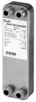 Основные параметры&nbsp;Теплообменник Danfoss XB 06
<ul>
	<li><label>Теплоноситель</label>Вода, Гликолевый раствор c концентрацией до 50%</li>
	<li><label>Материал пластины</label>AISI 316L</li>
	<li><label>Тип пластины</label>Н, L, M</li>
	<li><label>Рабочая температура, °C</label>-10...180</li>
</ul>
 <br>
 Технические данные
<ul>
	<li><label>Макс. рабочее давление, бар</label>25</li>
</ul>
 <br>
 Монтаж
<ul>
	<li><label>Резьба</label>G 3/4" A</li>
	<li><label>Ширина без учета упаковки, мм</label>93</li>
	<li><label>Высота без учета упаковки, мм</label>296</li>
	<li><label>Присоединение</label>Резьбовое</li>
</ul>
 <br>
<ul>
	<li><label>Срок эксплуатации</label>не менее 10 лет</li>
	<li><label>Площадь 1 пластины, м2</label>0.027</li>
	<li><label>Макс. площадь теплообмена, м2</label>1.84</li>
	<li><label>Макс. кол-во пластин, шт</label>70</li>
</ul>
 .
<table>
<tbody>
<tr>
	<td rowspan="2">
		 Теплообменник
	</td>
	<td colspan="6">
		 Габаритные размеры, мм
	</td>
	<td rowspan="2">
		 Площадь<br>
		 теплообмена, м2
	</td>
	<td rowspan="2">
		 Вес, кг
	</td>
</tr>
<tr>
	<td>
		 A
	</td>
	<td>
		 B
	</td>
	<td>
		 C
	</td>
	<td>
		 D
	</td>
	<td>
		 E
	</td>
	<td>
		 F
	</td>
</tr>
<tr>
	<td>
		 XB 06H
	</td>
	<td>
		 296
	</td>
	<td>
		 93
	</td>
	<td>
		 248
	</td>
	<td>
		 45
	</td>
	<td>
		 1,25 x Np + 7
	</td>
	<td>
		 20
	</td>
	<td>
		 0,027 x Np - 0,05
	</td>
	<td>
		 0,08 x Np + 0,67
	</td>
</tr>
<tr>
	<td>
		 XB 06L
	</td>
	<td>
		 296
	</td>
	<td>
		 93
	</td>
	<td>
		 248
	</td>
	<td>
		 45
	</td>
	<td>
		 1,6 x Np + 7
	</td>
	<td>
		 20
	</td>
	<td>
		 0,027 x Np - 0,05
	</td>
	<td>
		 0,08 x Np + 0,67
	</td>
</tr>
</tbody>
</table>
<p>
	 *Np - количество пластин
</p>
<p>
</p>
 <br>
<h2>Комплект поставки</h2>
<p>
	 В комплект поставки теплообменного аппарата Danfoss XB 06 входит:
</p>
<ul>
	<li>Теплообменник, в собранном виде</li>
	<li>Паспорт</li>
	<li>Руководство по эксплуатации</li>
</ul>
<h2>Стоимость пластинчатого теплообменника Danfoss XB 06</h2>
<p>
	 Цена на теплообменный аппарат Danfoss XB 06 рассчитывается&nbsp;индивидуально для конкретного объекта&nbsp;и зависит конструктивных особенностей теплообменника (типоразмер рамы, материал пластин и уплотнений) и параметров системы:
</p>
<ul>
	<li>Рабочее давление&nbsp;- влияет на толщину пластин и прижимных плит.</li>
	<li>Температурные графики&nbsp;- влияют на материал уплотнений, размер теплообменника (кол-во пластин).</li>
	<li>Тип среды&nbsp;- влияет на материал и толщину пластин, материал уплотнений.</li>
	<li>Потери давления&nbsp;- чем ниже потери, тем выше стоимость за счет больших габаритов пто.</li>
	<li>Запас поверхности на загрязнение&nbsp;- чем больше запас, тем дороже теплообменник, но и больше срок работы теплообменника без обслуживания.</li>
</ul>
 Вы приобретаете оборудование по более&nbsp;выгодным ценам, чем у производителя, благодаря официальному дилерству, долгосрочной совместной работе и бесплатной доставке.<br>
<p>
	 Наши специалисты помогут подобрать теплообменник пластинчатого типа ONLINE. Для бесплатного подбора оборудования воспользуйтесь любым способом оформления заявки.
</p>
 <br>
 <br> в Туле